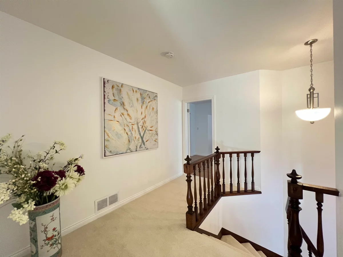 Entry Foyer Photo of 3791 Southridge Avenue, West Vancouver, BC