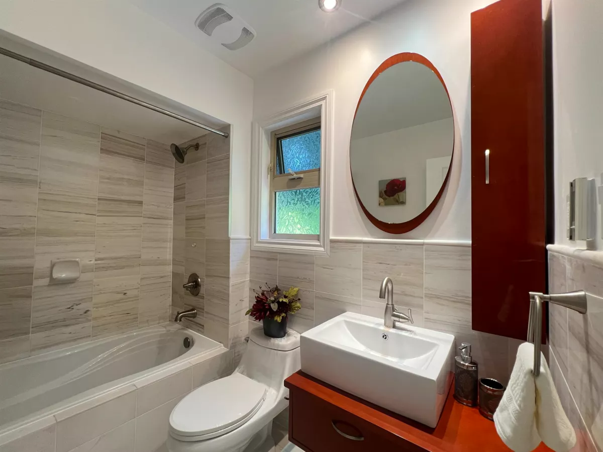 Garage Interior Photo of 3791 Southridge Avenue, West Vancouver, BC