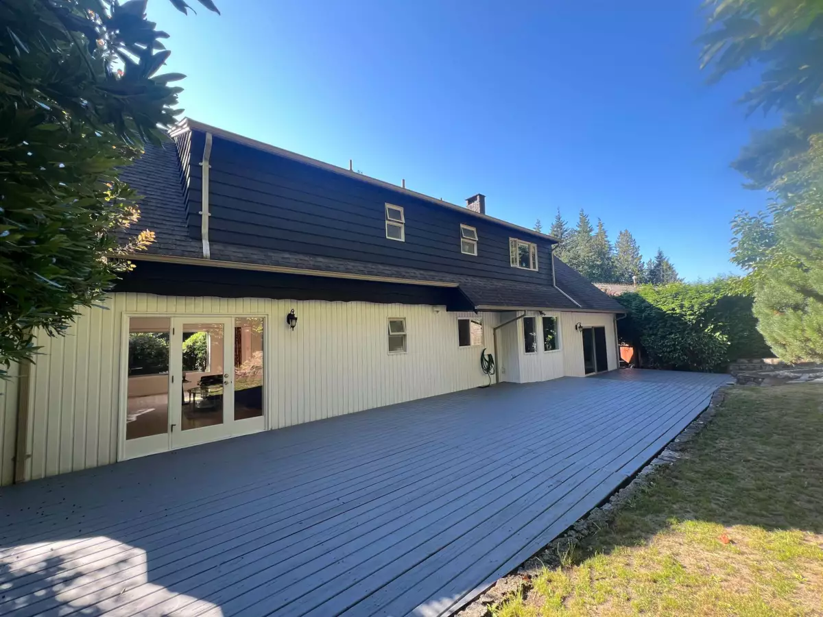 Neighborhood Park Photo Near 3791 Southridge Avenue, West Vancouver, BC