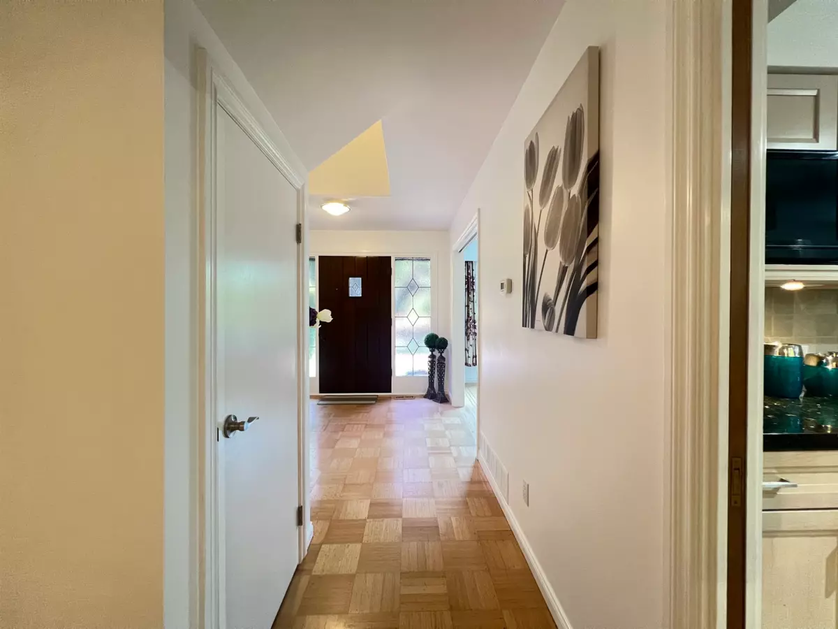 Primary Bedroom Photo of 3791 Southridge Avenue, West Vancouver, BC