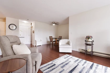 215 5379 205 Street, Langley, BC, Langley — Apartment/Condo for sale