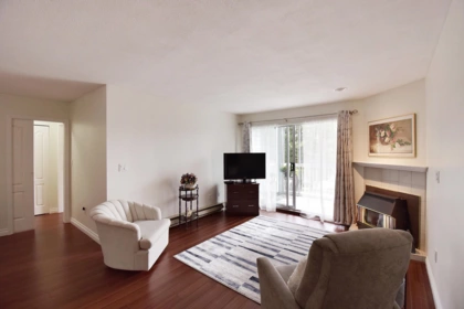 215 5379 205 Street, Langley, BC, Langley — Apartment/Condo for sale