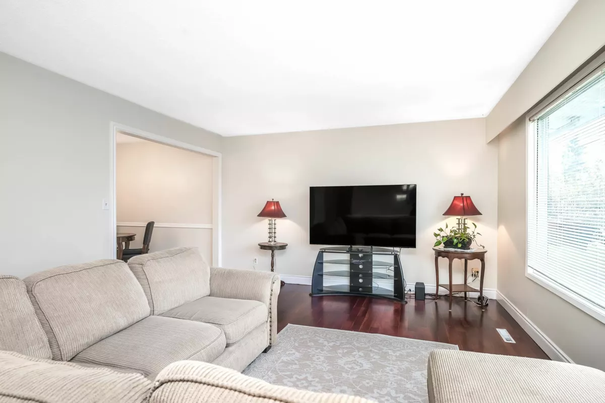 Dining Area Photo of 46102 Griffin Drive, Chilliwack, BC