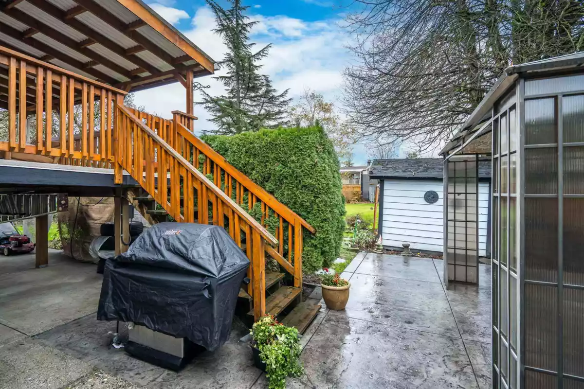 Front Yard Photo of 46102 Griffin Drive, Chilliwack, BC