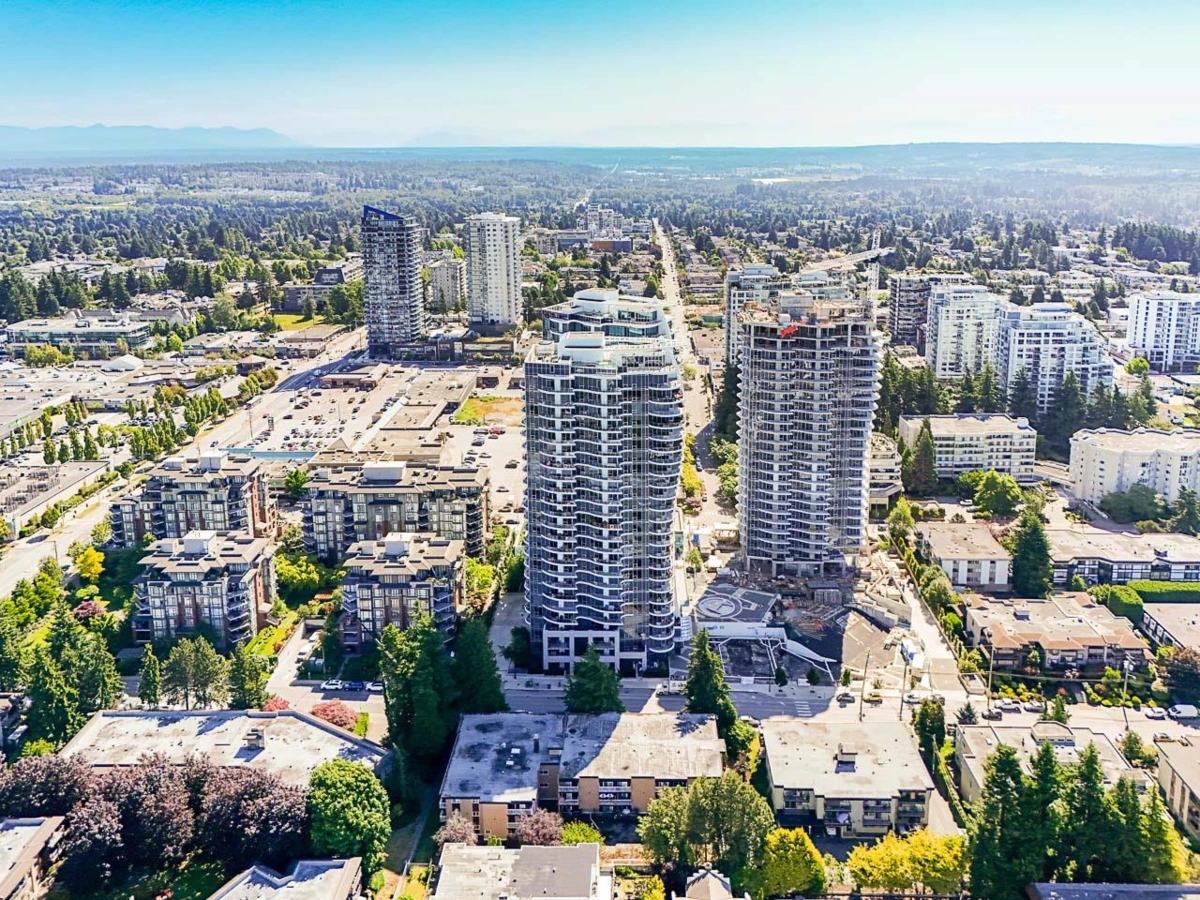 Mudroom Photo of 1805 1500 Martin Street, White Rock, BC