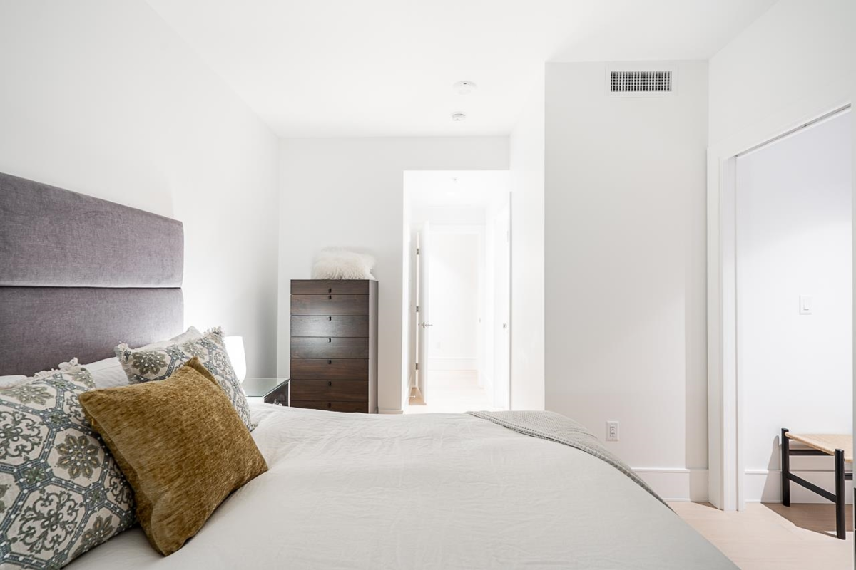 Pantry Photo of 1805 1500 Martin Street, White Rock, BC