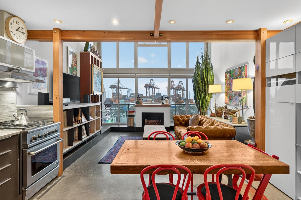 Breakfast Nook Photo of 403 289 Alexander Street, Vancouver, BC