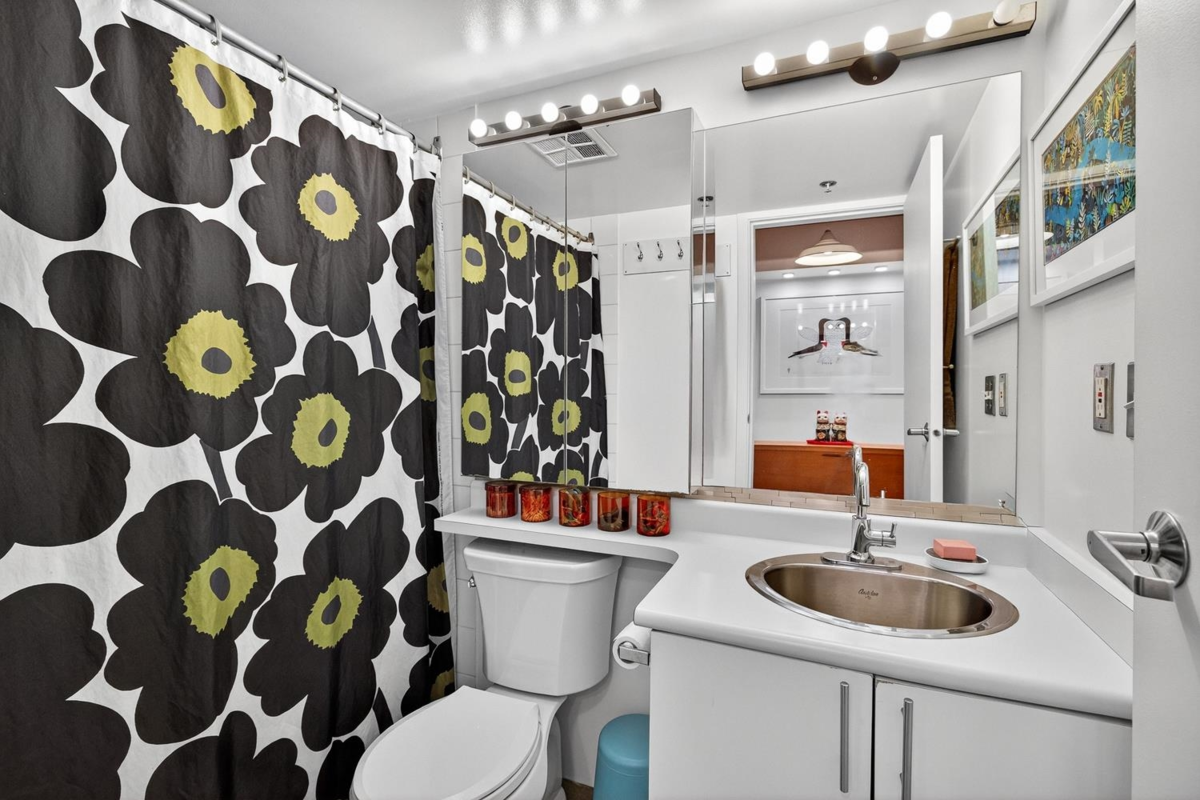 Office / Den Photo of 403 289 Alexander Street, Vancouver, BC