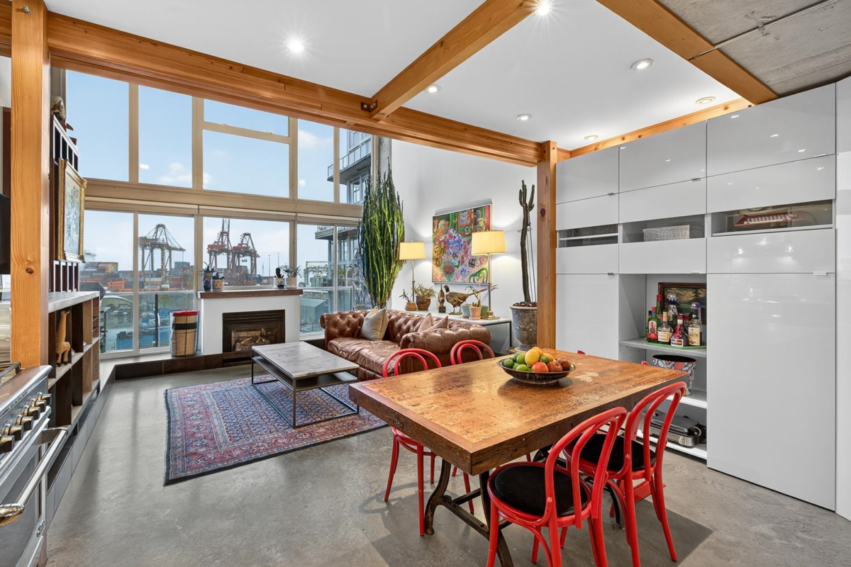 Primary Bedroom Photo of 403 289 Alexander Street, Vancouver, BC