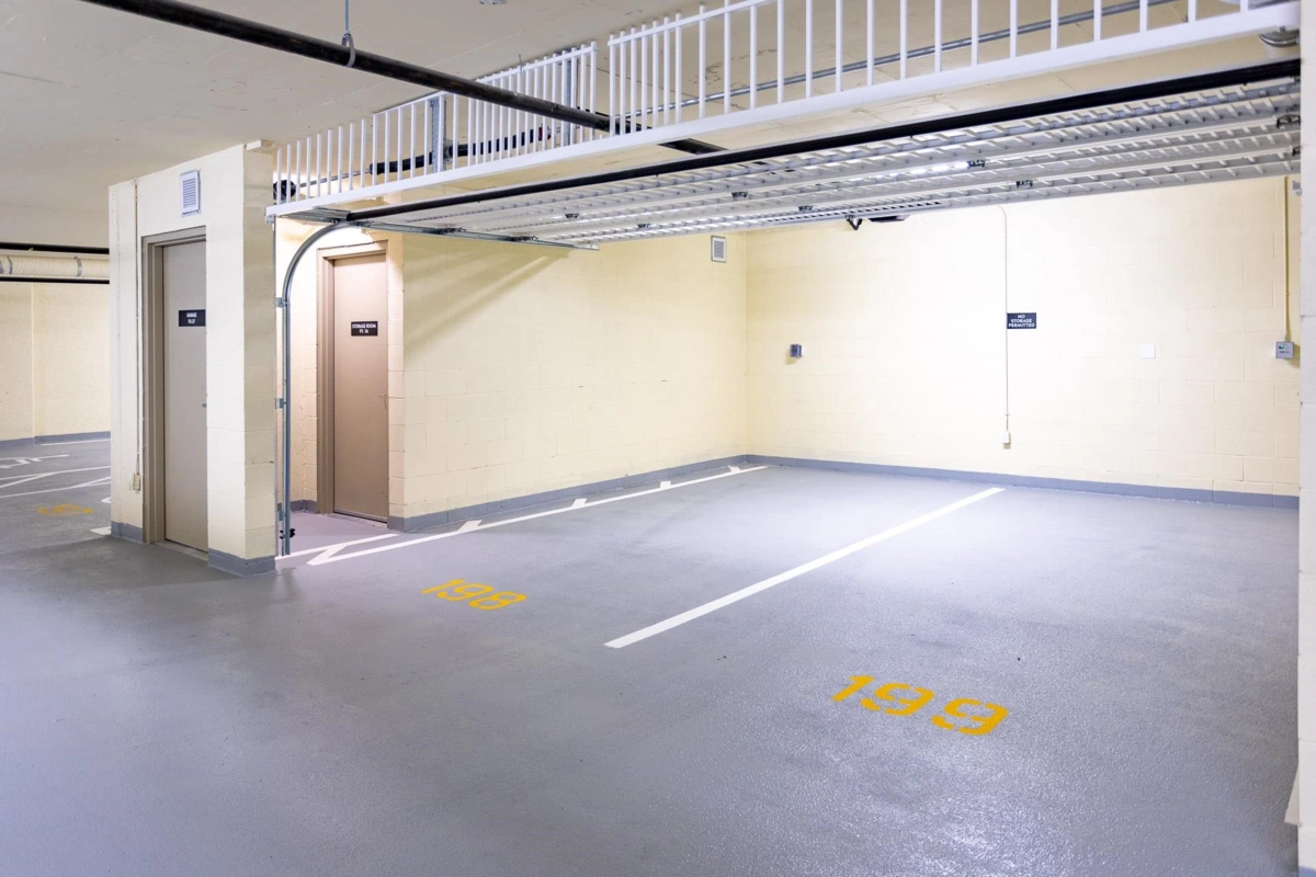 Backyard Photo of 1602 135 E 13th Street, North Vancouver, BC