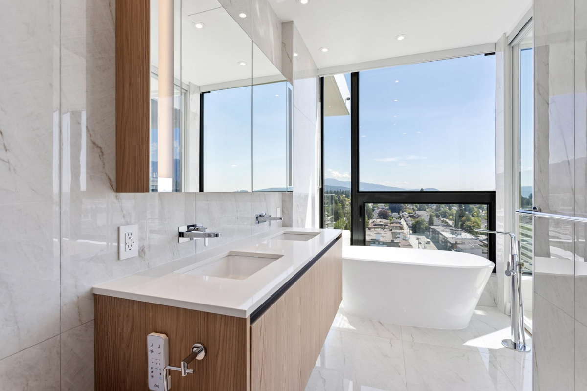 Office / Den Photo of 1602 135 E 13th Street, North Vancouver, BC