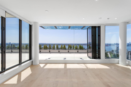 1602 135 E 13th Street, North Vancouver, BC