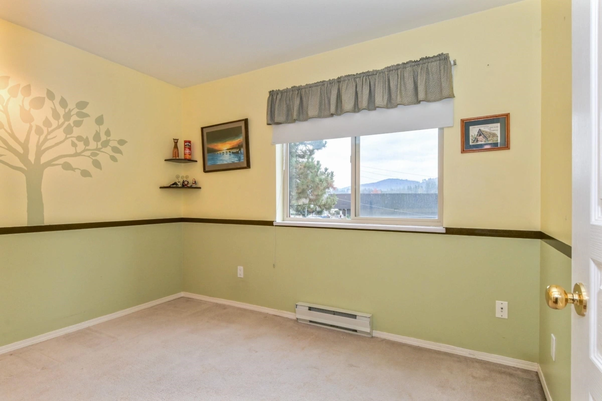 Bedroom 3 Photo of 204 33478 Roberts Avenue, Abbotsford, BC