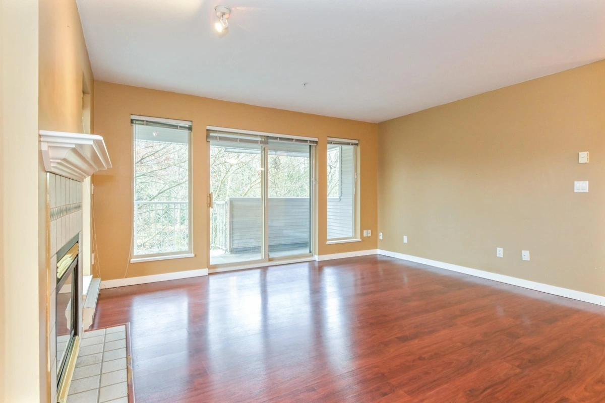Dining Area Photo of 204 33478 Roberts Avenue, Abbotsford, BC