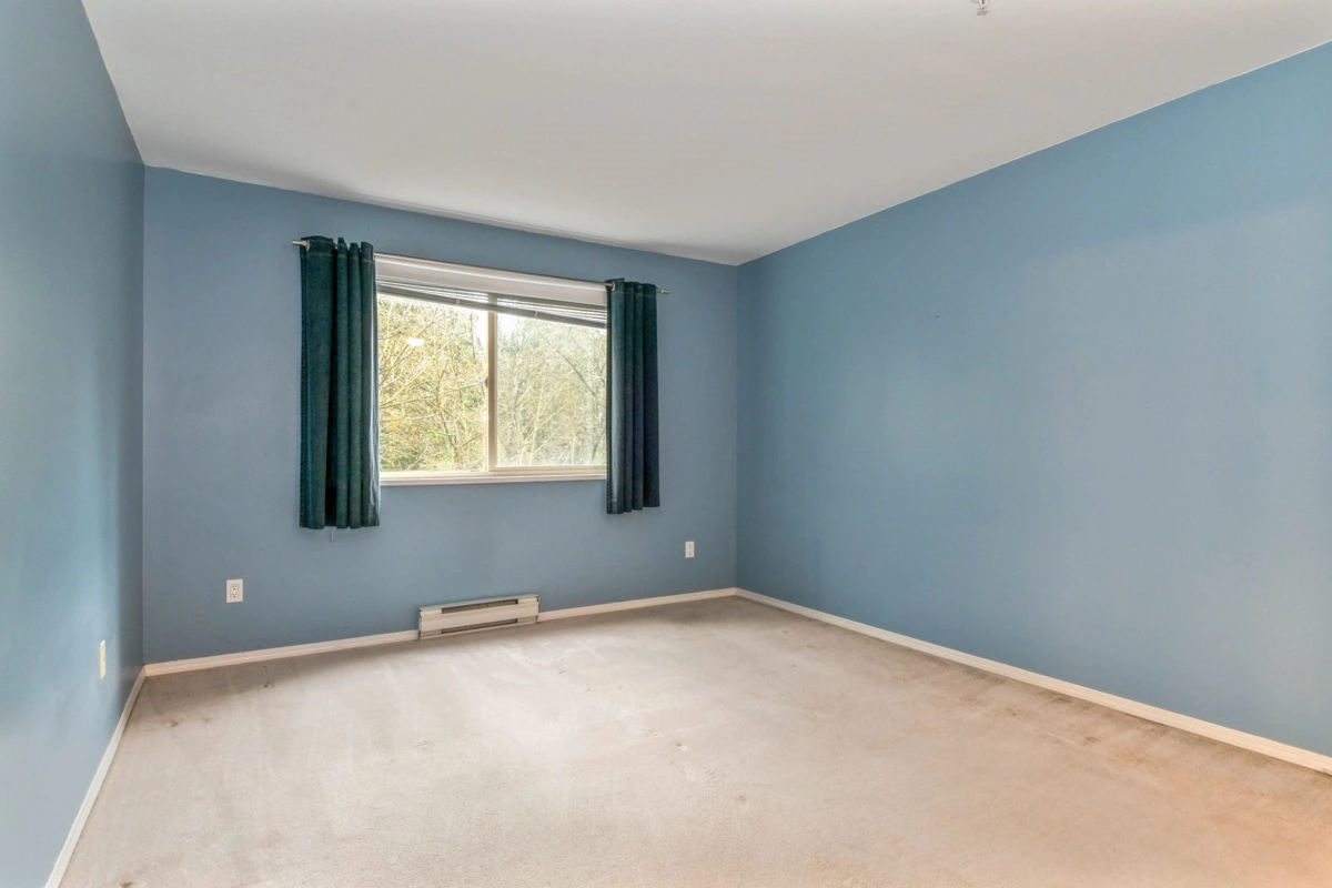 Primary Bathroom Photo of 204 33478 Roberts Avenue, Abbotsford, BC