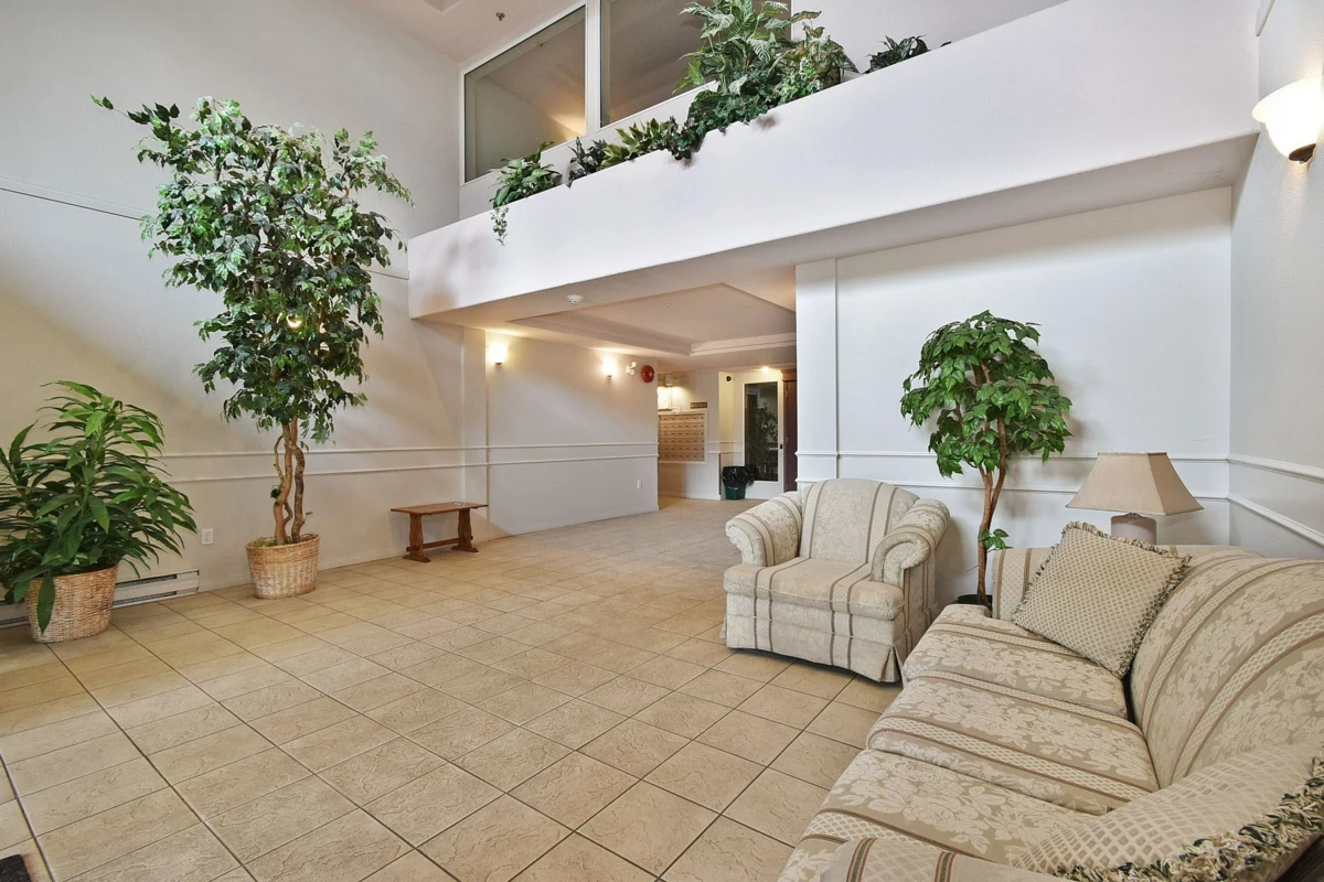 Staircase Photo of 204 33478 Roberts Avenue, Abbotsford, BC