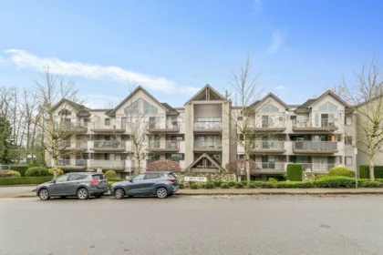 204 33478 Roberts Avenue, Abbotsford, BC, Abbotsford — Apartment/Condo for sale