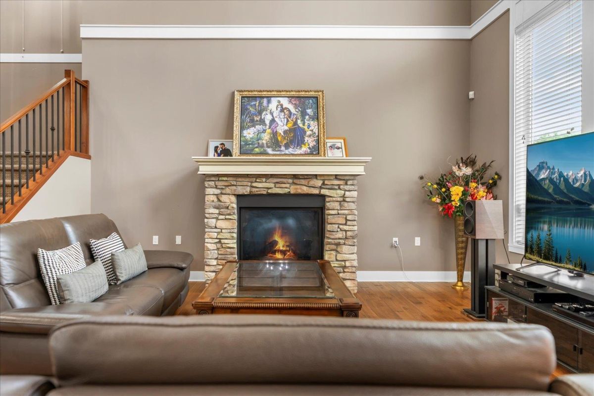 Breakfast Nook Photo of 2203 Riesling Drive, Abbotsford, BC