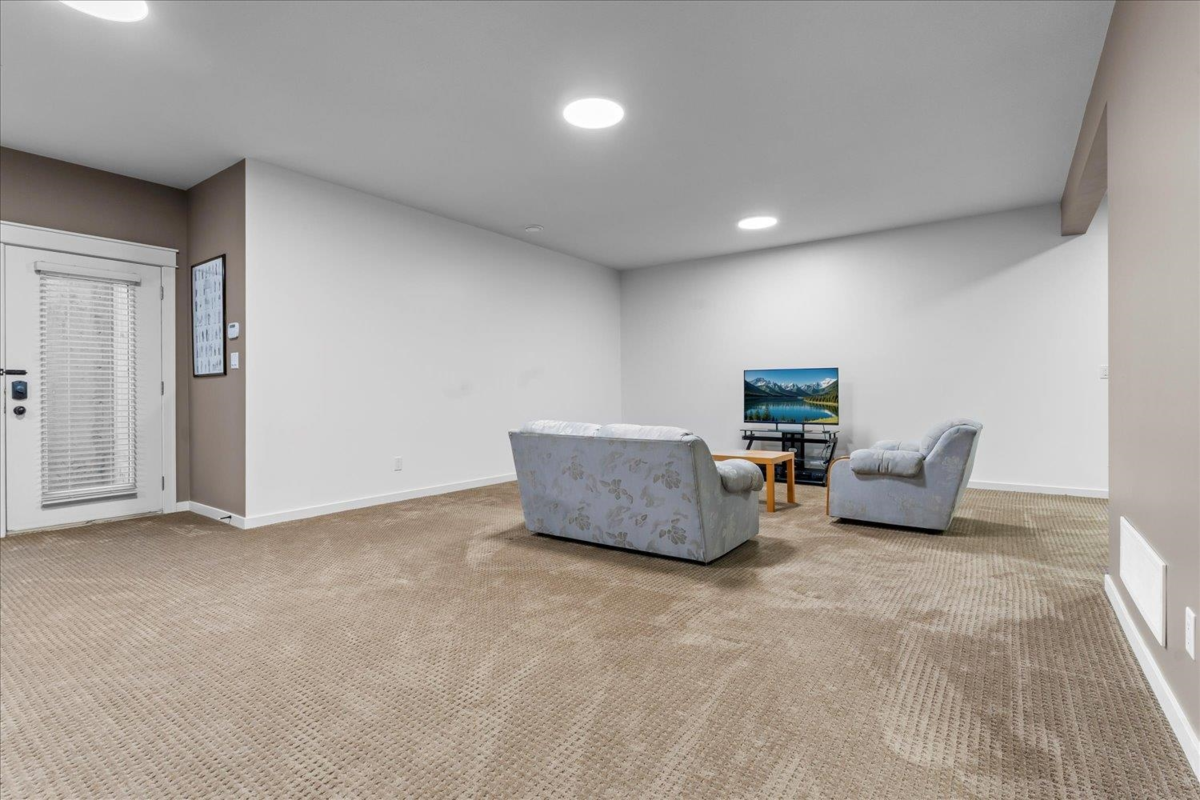 Outdoor Deck Photo of 2203 Riesling Drive, Abbotsford, BC