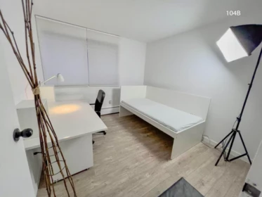 104 5340 Hastings Street, Burnaby, BC, Burnaby — Apartment/Condo for sale