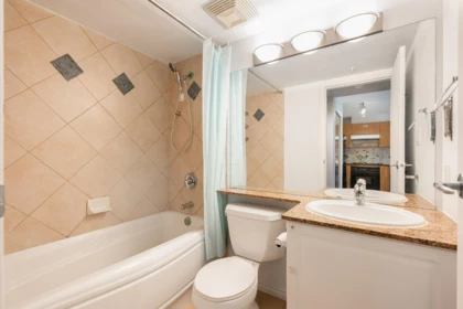 Office / Den Photo of 704 5933 Cooney Road, Richmond, BC
