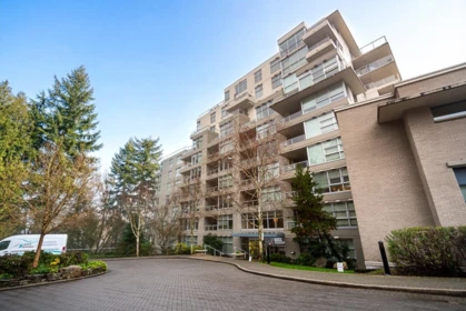 401 9262 University Crescent, Burnaby, BC, Burnaby — Apartment/Condo for sale