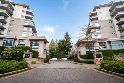 401 9262 University Crescent, Burnaby, BC, Burnaby — Apartment/Condo for sale