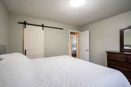 Guest Bathroom Photo of 20510 48a Avenue, Langley, BC