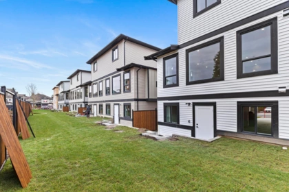 8588 Dunbar Way, Mission, BC, Mission — Half Duplex for sale