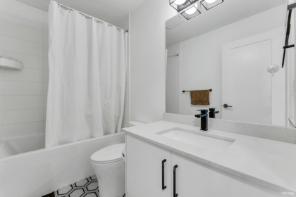 Office / Den Photo of 1 12585 104a Avenue, Surrey, BC