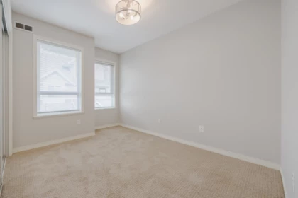 Laundry Room Photo of 16 15432 16a Avenue, Surrey, BC