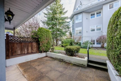 Outdoor Kitchen Photo of 16 15432 16a Avenue, Surrey, BC