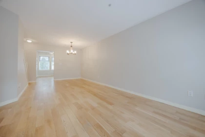 Walk-In Closet Photo of 16 15432 16a Avenue, Surrey, BC