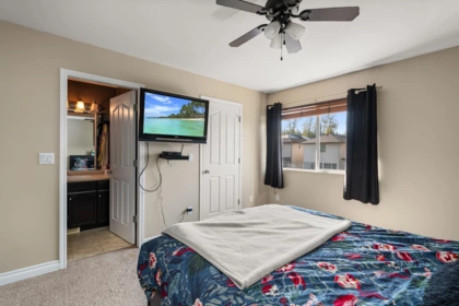 Basement Recreation Room Photo of 24280 102a Avenue, Maple Ridge, BC