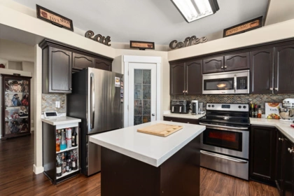 Breakfast Nook Photo of 24280 102a Avenue, Maple Ridge, BC