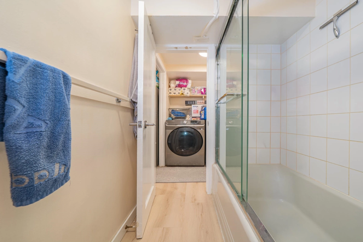 Aerial View of 1989 W King Edward Avenue, Vancouver, BC