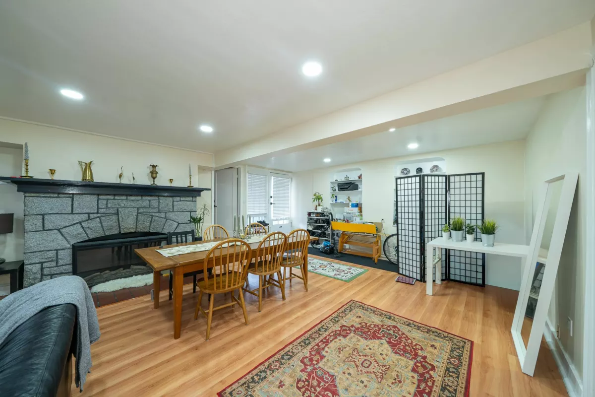 Backyard Photo of 1989 W King Edward Avenue, Vancouver, BC