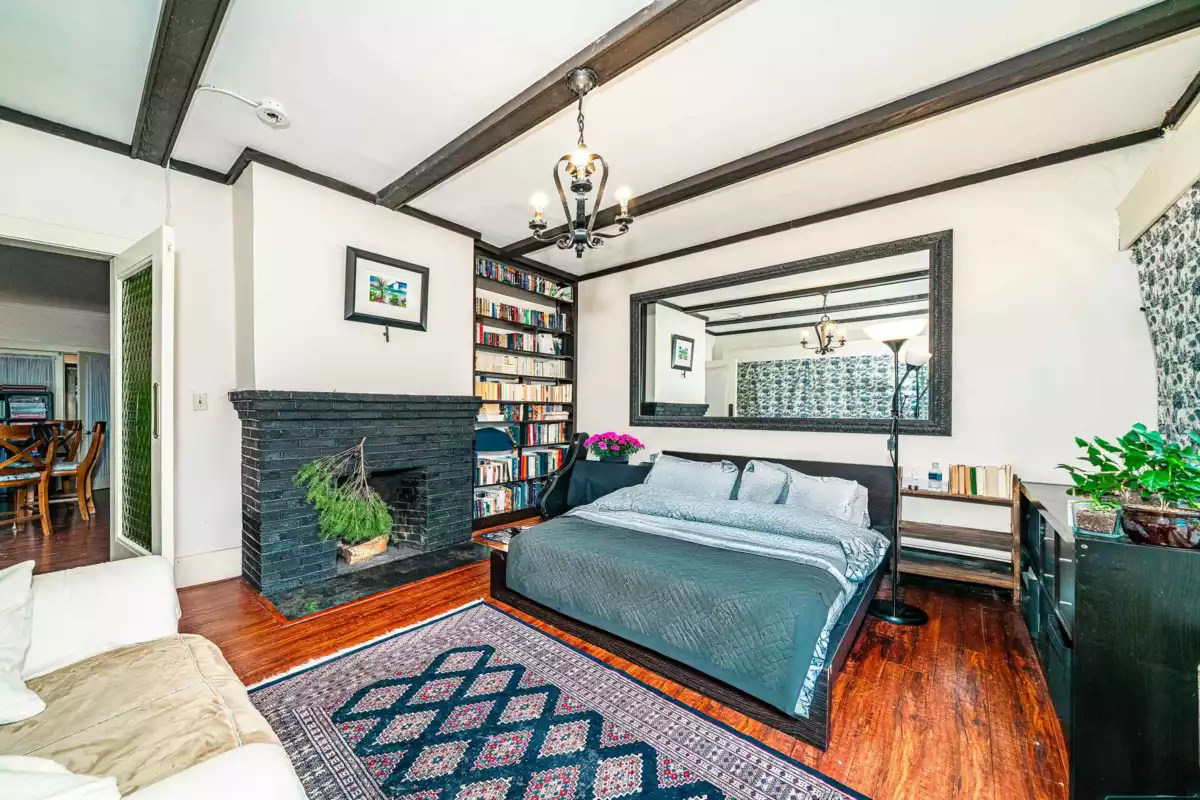 Guest Bathroom Photo of 1989 W King Edward Avenue, Vancouver, BC