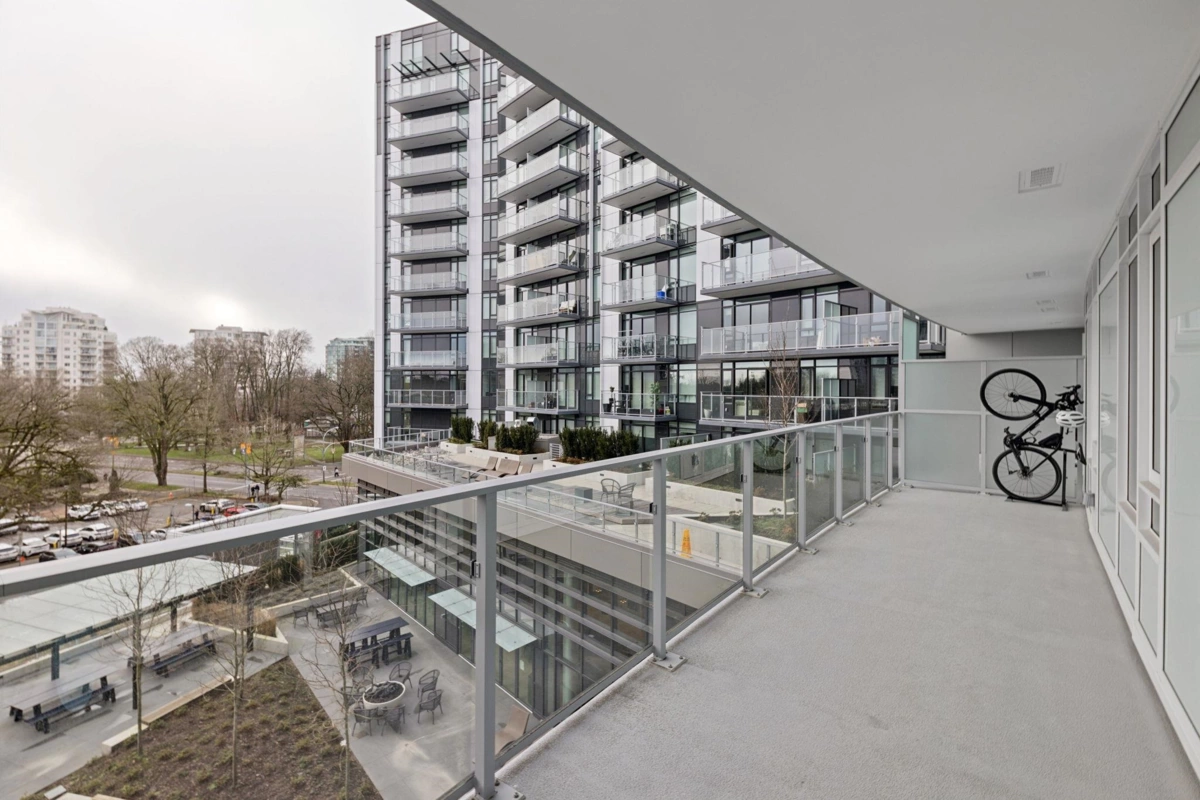 Staircase Photo of 538 6808 Minoru Boulevard, Richmond, BC