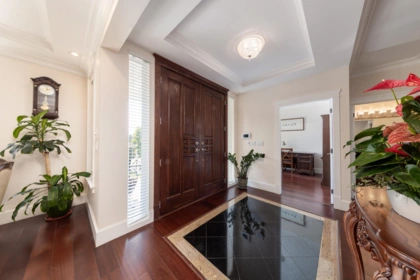 1361 Lawson Avenue, West Vancouver, BC