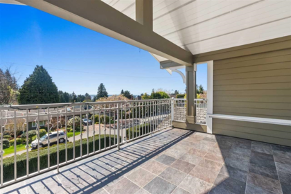 1361 Lawson Avenue, West Vancouver, BC