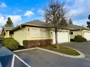 Exterior Rear Photo of 14 34159 Fraser Street, Abbotsford, BC