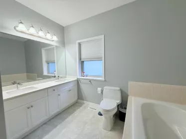 Mudroom Photo of 14 34159 Fraser Street, Abbotsford, BC