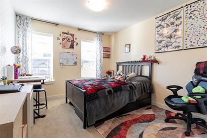 Office / Den Photo of 336 172 Street, Surrey, BC