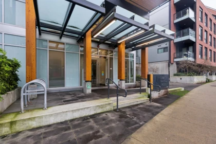 202 3588 Sawmill Crescent, Vancouver, BC, Vancouver — Apartment/Condo for sale