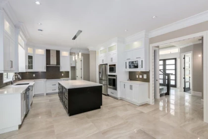 Kitchen Island Photo of 7961 112a Street, Delta, BC
