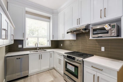 Laundry Room Photo of 7961 112a Street, Delta, BC