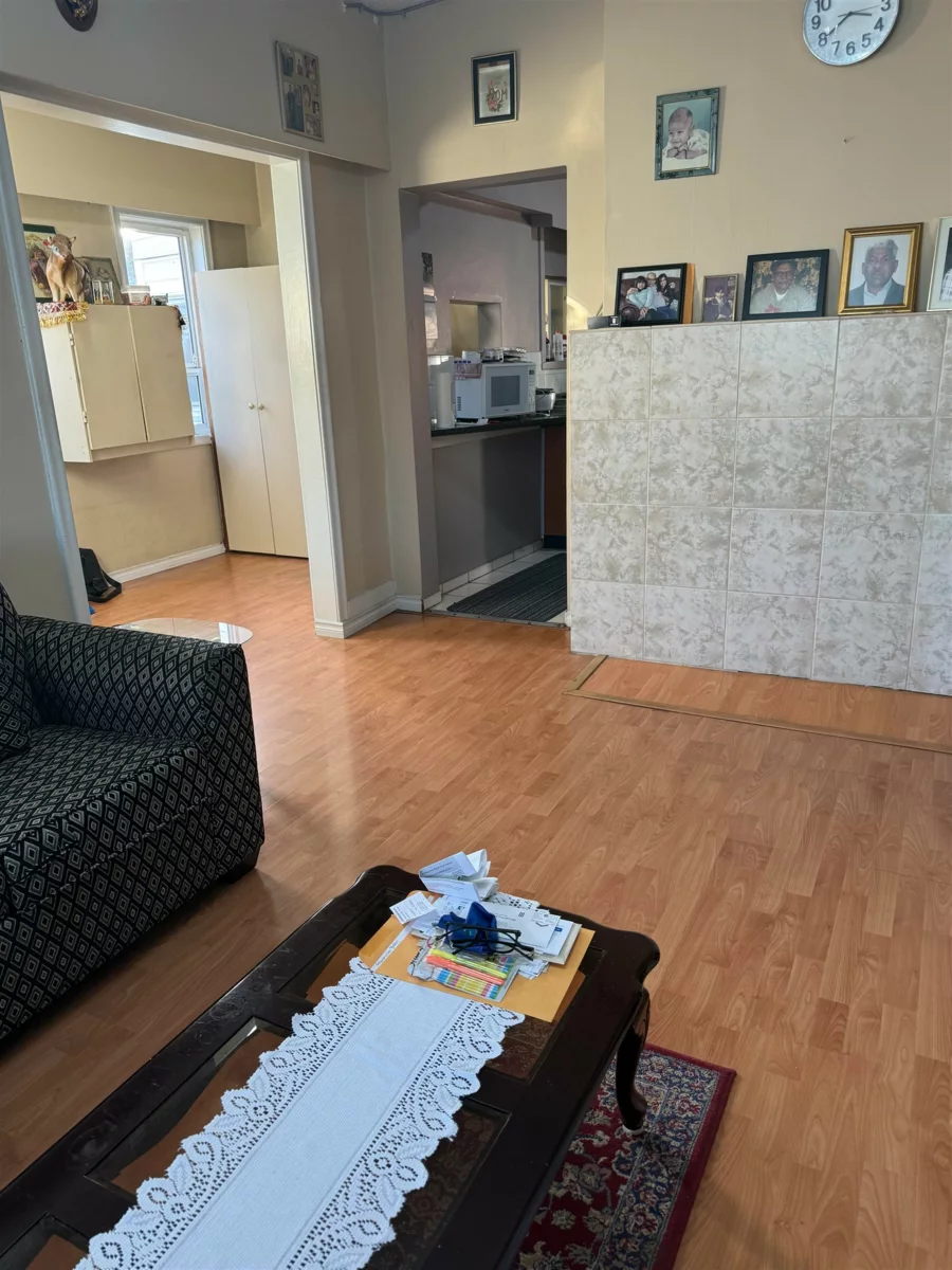 Laundry Room Photo of 8125 St. George Street, Vancouver, BC