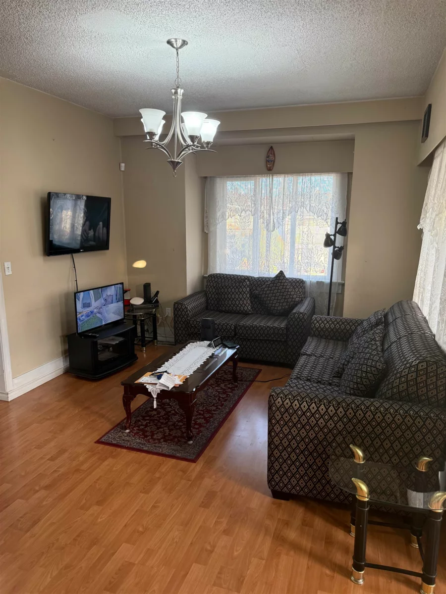 Loft / Bonus Room Photo of 8125 St. George Street, Vancouver, BC