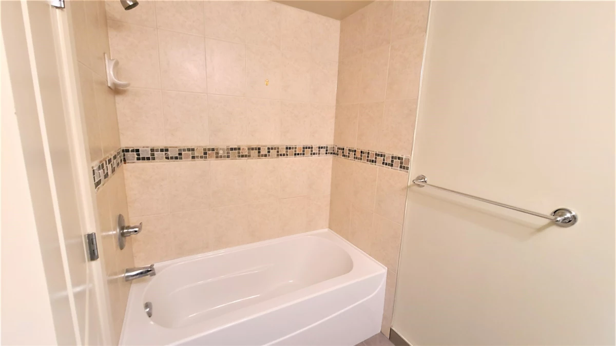 Bedroom 3 Photo of 3309 892 Carnarvon Street, New Westminster, BC